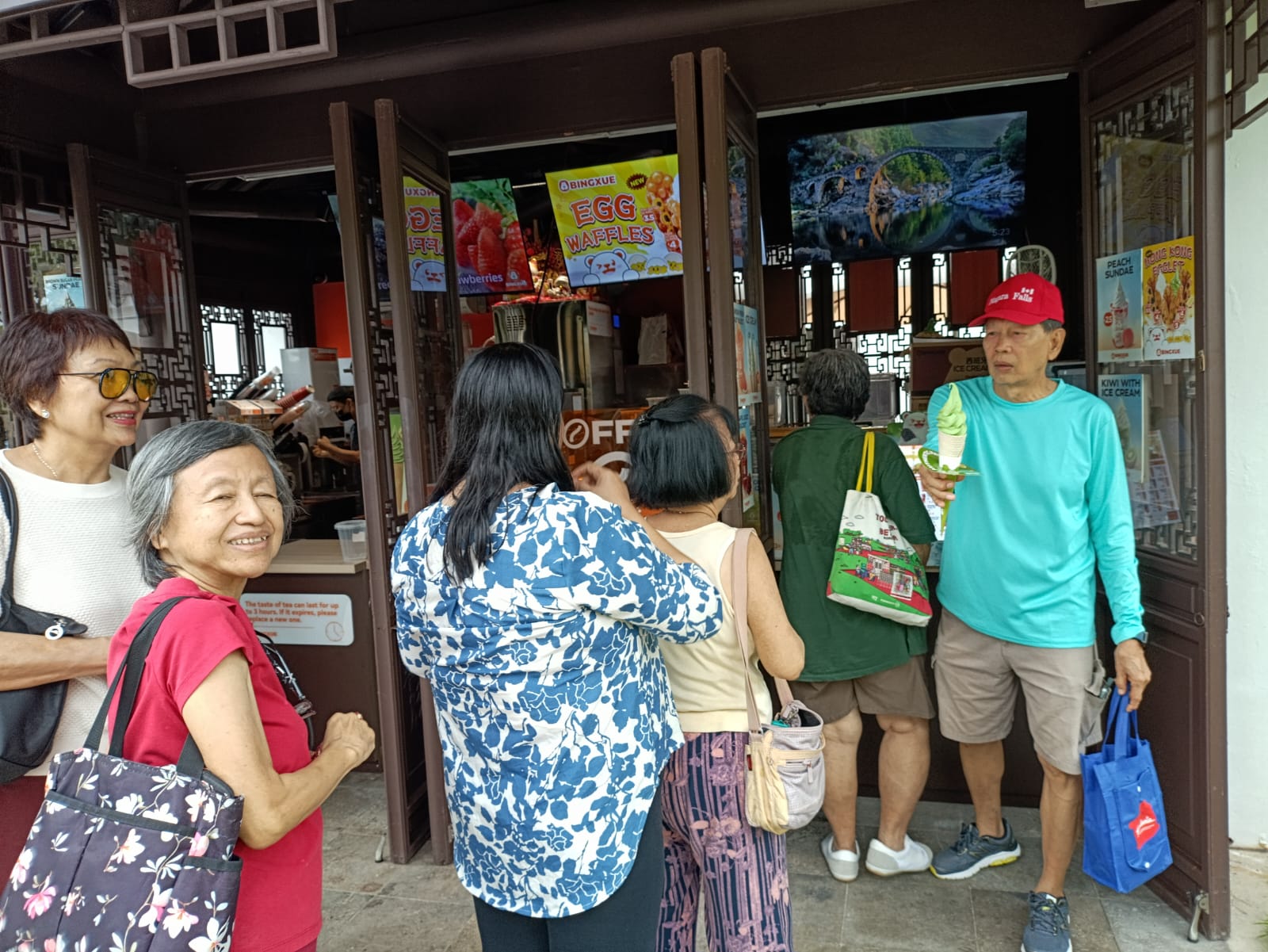 0ab38a0a-c650-4bec-8f8c-597cb693f36c