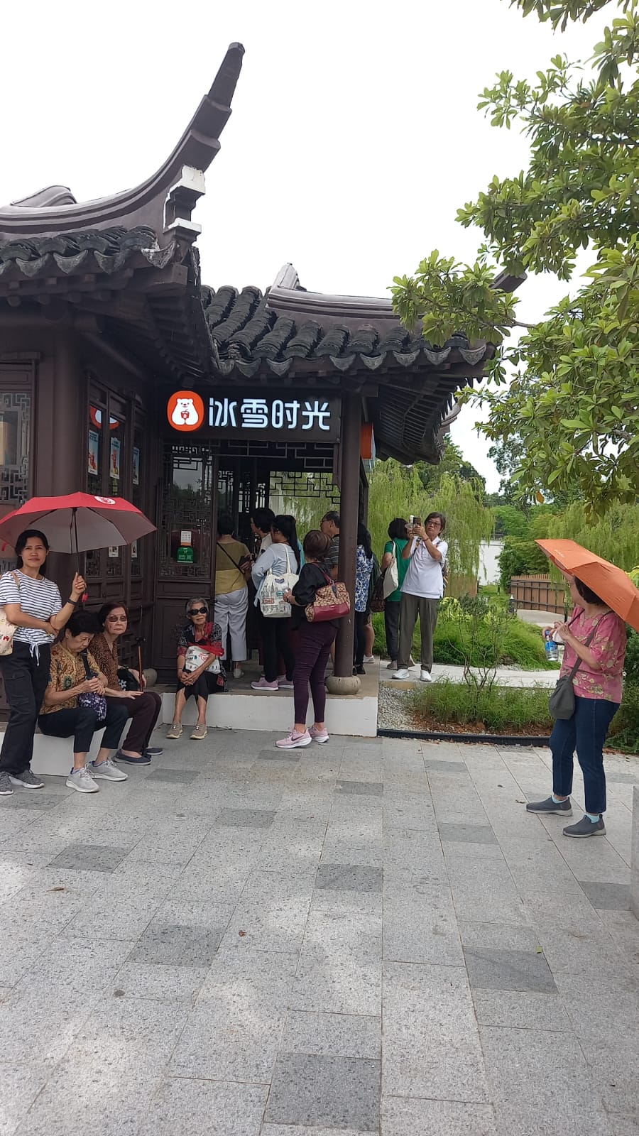 d629b0e8-4b33-4baa-8a89-431b66241806